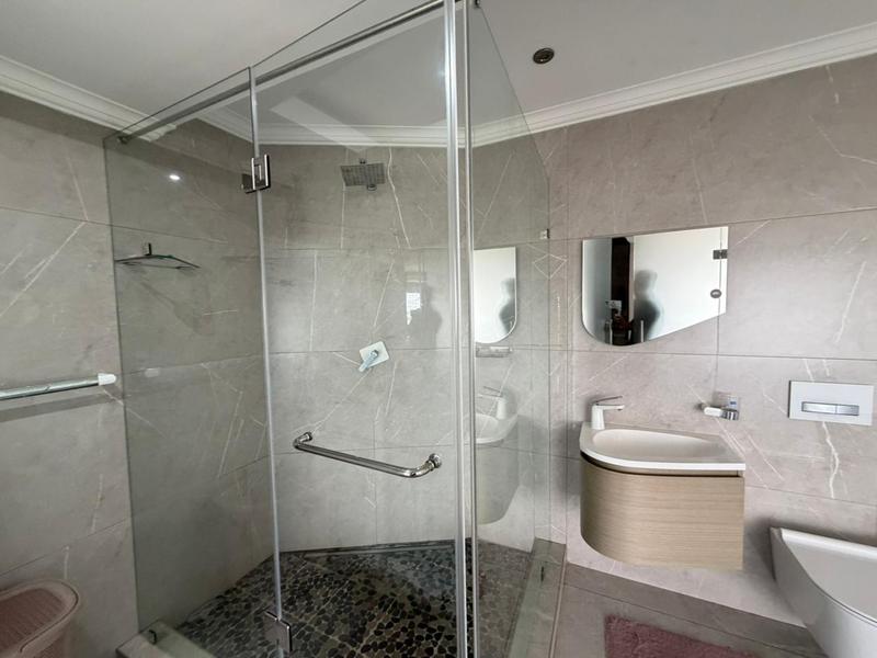 5 Bedroom Property for Sale in Blue Valley Golf Estate Gauteng