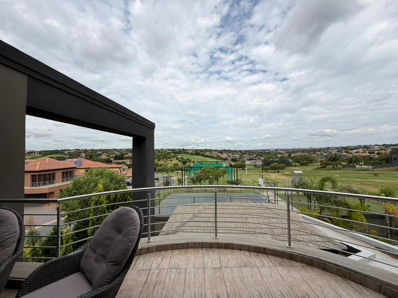 5 Bedroom Property for Sale in Blue Valley Golf Estate Gauteng