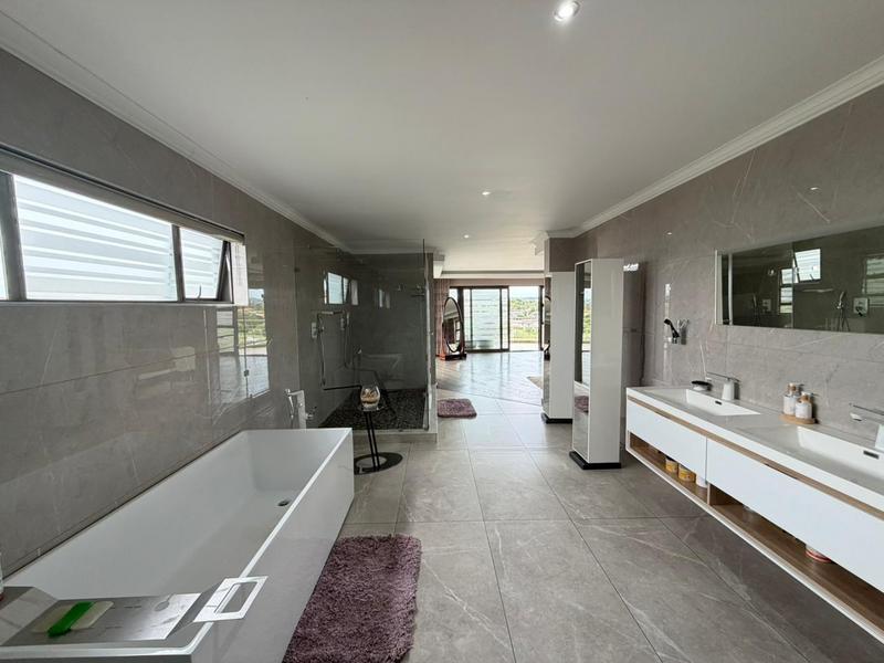 5 Bedroom Property for Sale in Blue Valley Golf Estate Gauteng