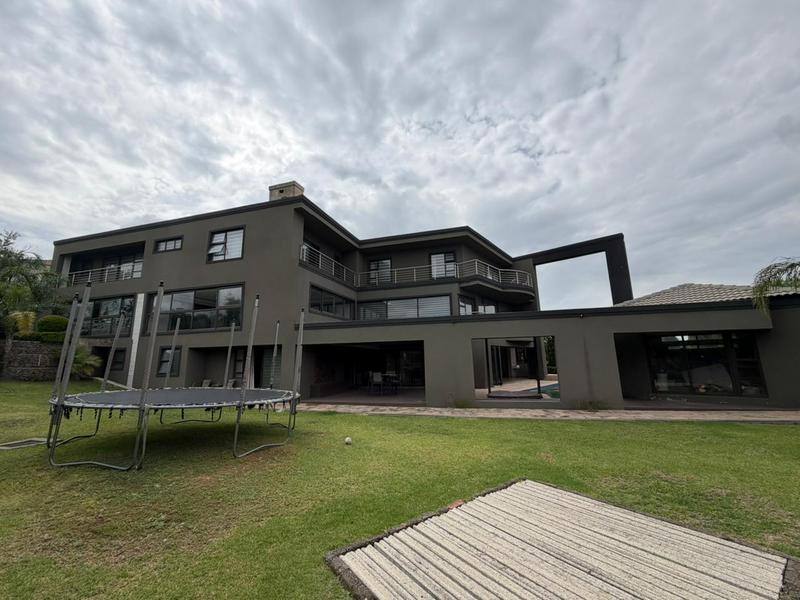 5 Bedroom Property for Sale in Blue Valley Golf Estate Gauteng