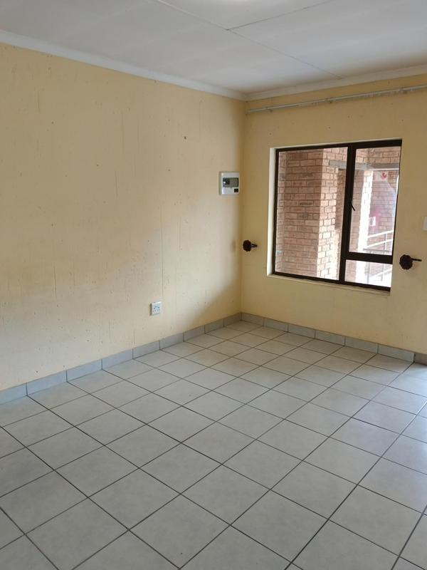 To Let 2 Bedroom Property for Rent in Elspark Gauteng