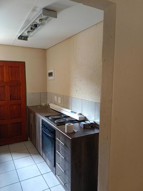 To Let 1 Bedroom Property for Rent in Elspark Gauteng