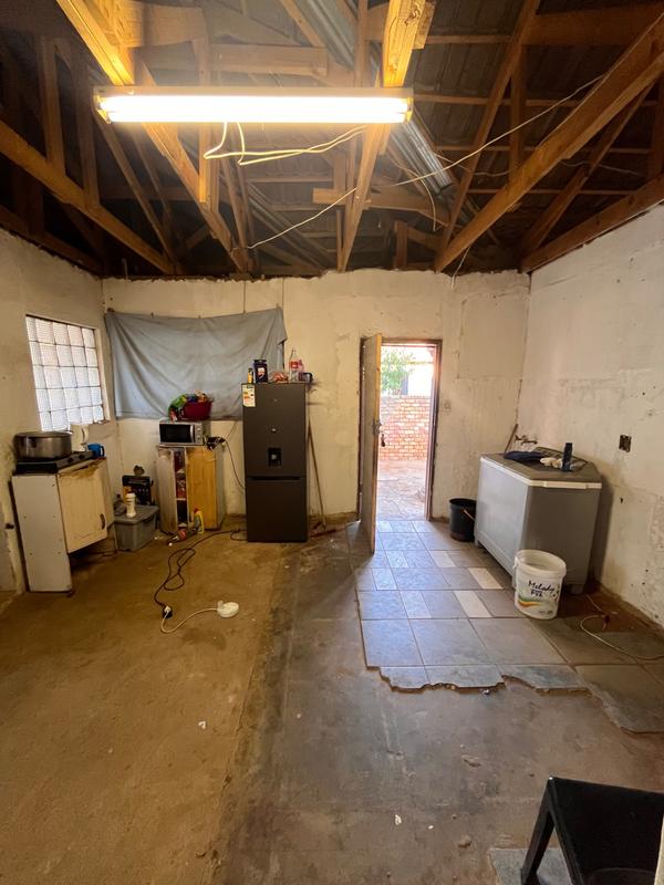 6 Bedroom Property for Sale in Mahube Valley Gauteng