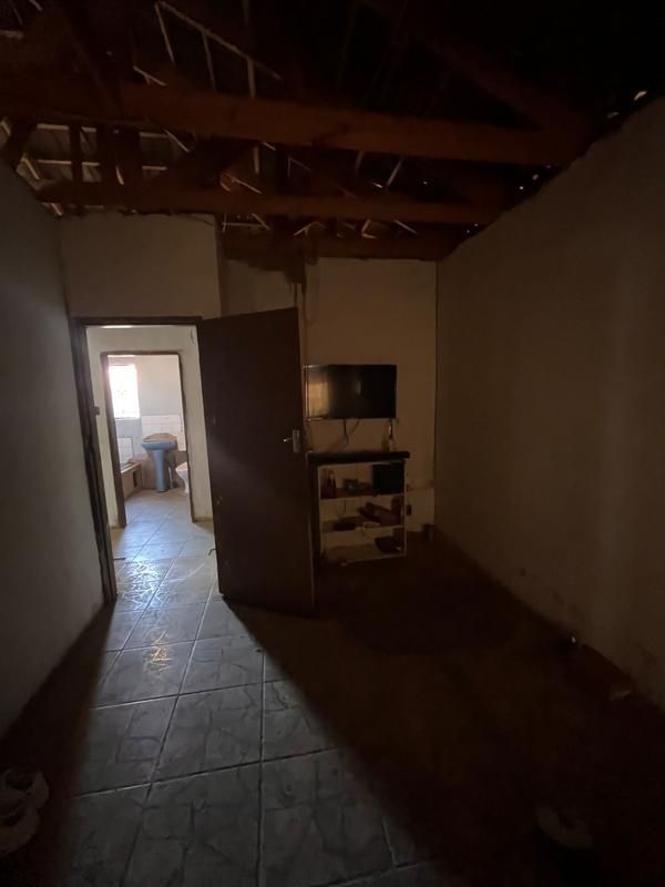 6 Bedroom Property for Sale in Mahube Valley Gauteng