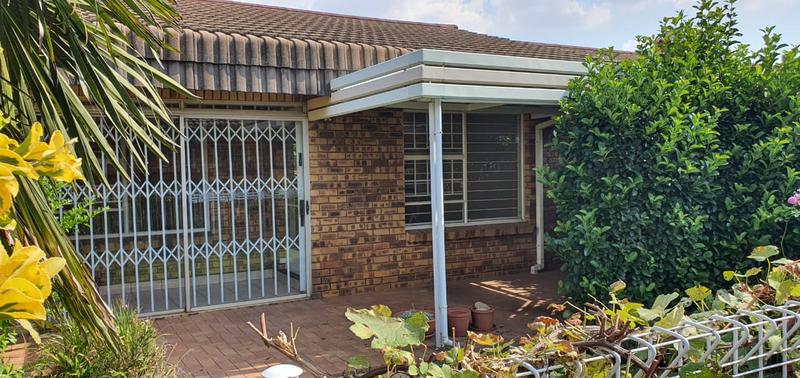 1 Bedroom Property for Sale in Norton Park Gauteng