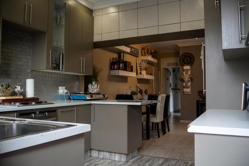 3 Bedroom Property for Sale in Delville Gauteng