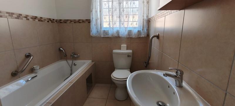 3 Bedroom Property for Sale in Pomona Gauteng