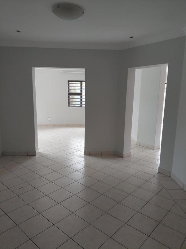 To Let 4 Bedroom Property for Rent in Bedfordview Gauteng