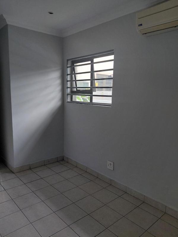 To Let 4 Bedroom Property for Rent in Bedfordview Gauteng