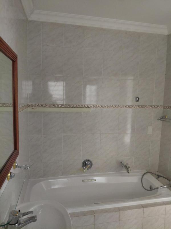 To Let 4 Bedroom Property for Rent in Bedfordview Gauteng