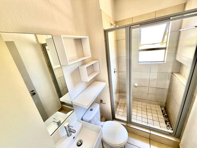 2 Bedroom Property for Sale in Broadacres Gauteng