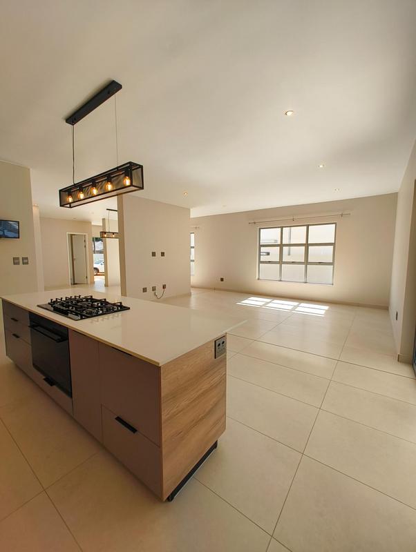 To Let 4 Bedroom Property for Rent in Waterkloof A H Gauteng