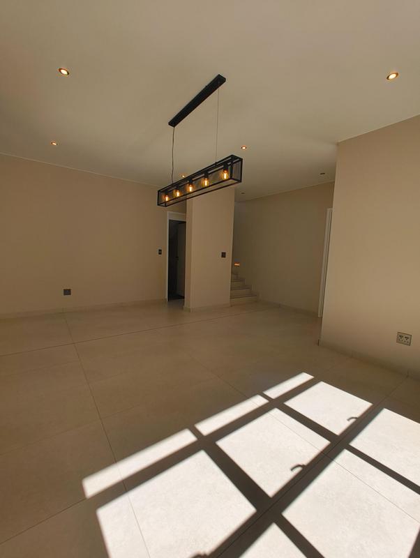 To Let 4 Bedroom Property for Rent in Waterkloof A H Gauteng