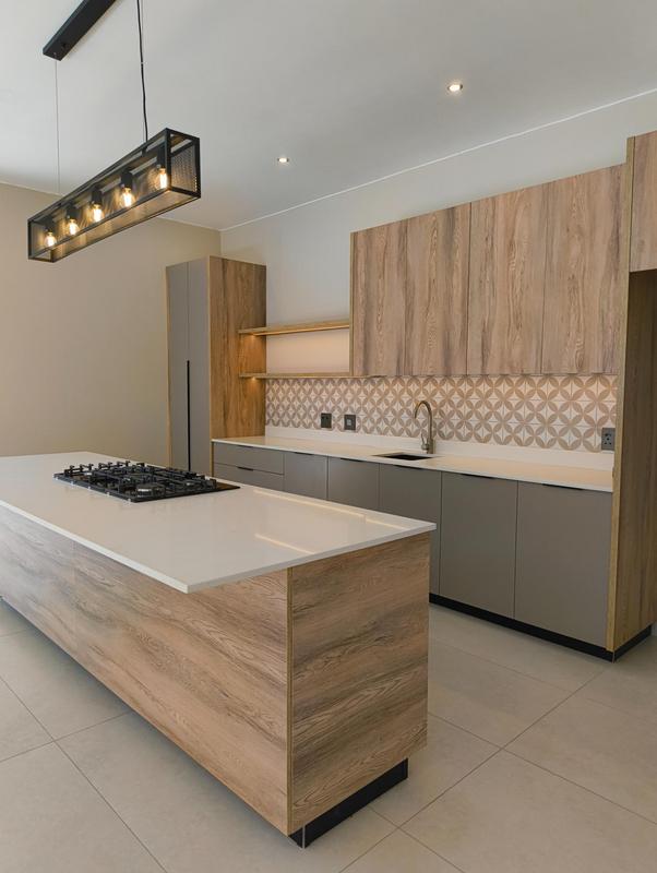 To Let 4 Bedroom Property for Rent in Waterkloof A H Gauteng