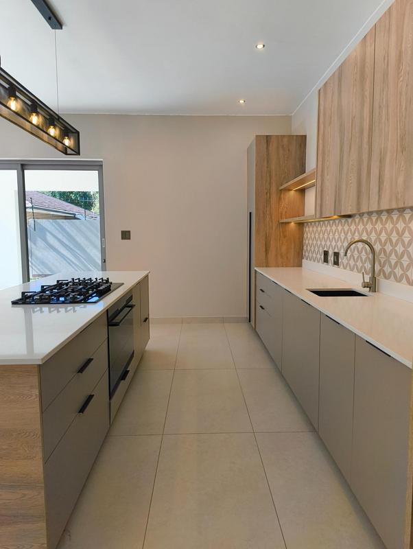 To Let 4 Bedroom Property for Rent in Waterkloof A H Gauteng