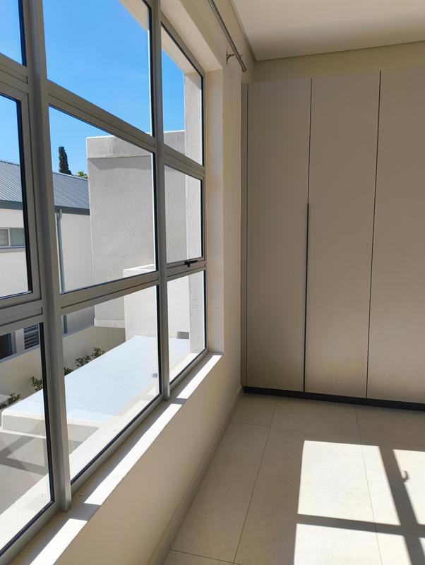 To Let 4 Bedroom Property for Rent in Waterkloof A H Gauteng
