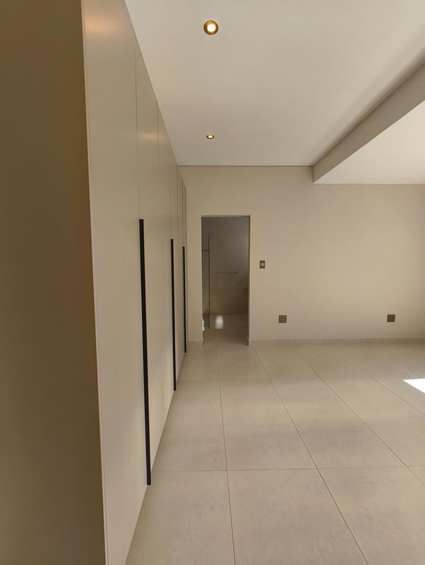 To Let 4 Bedroom Property for Rent in Waterkloof A H Gauteng