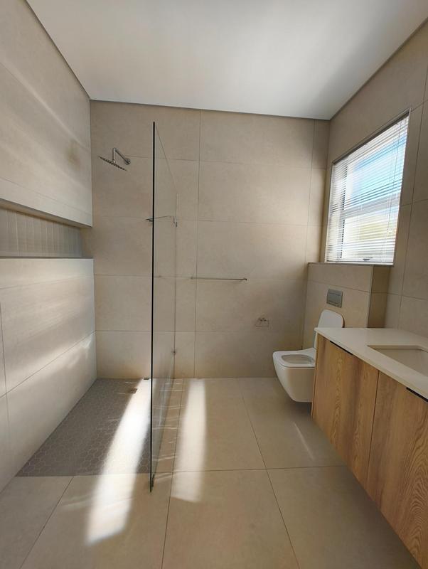 To Let 4 Bedroom Property for Rent in Waterkloof A H Gauteng