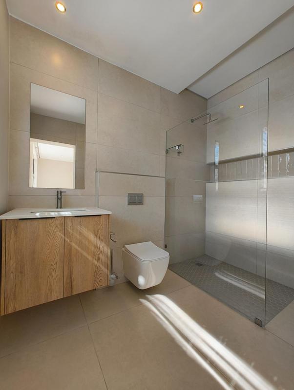 To Let 4 Bedroom Property for Rent in Waterkloof A H Gauteng