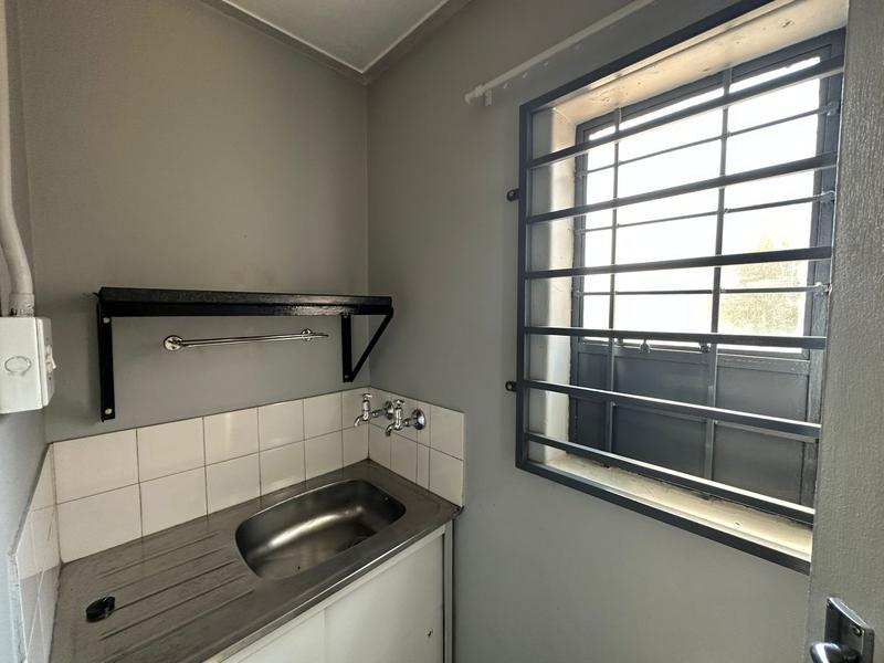 To Let commercial Property for Rent in Halfway House Gauteng