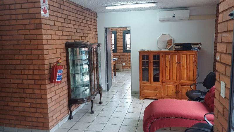 To Let commercial Property for Rent in Hennopspark Gauteng