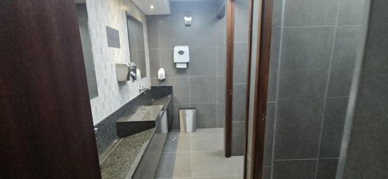 To Let commercial Property for Rent in Midridge Park Gauteng