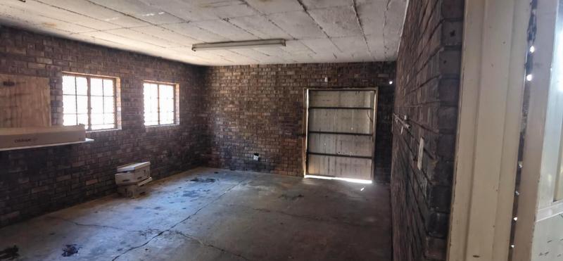 To Let commercial Property for Rent in Silvertondale Gauteng