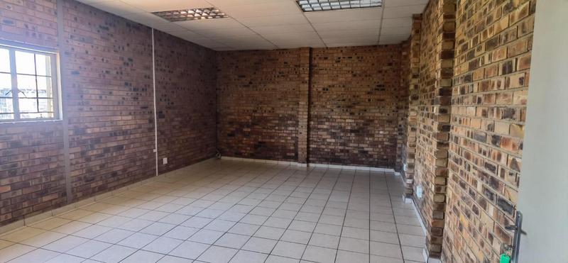 To Let commercial Property for Rent in Silvertondale Gauteng