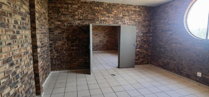 To Let commercial Property for Rent in Silvertondale Gauteng