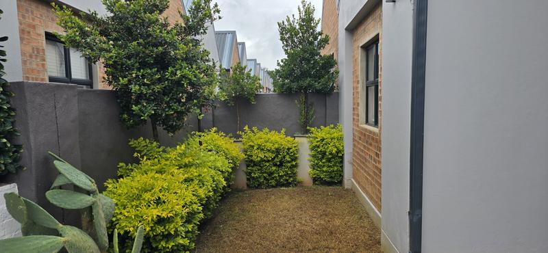 To Let 2 Bedroom Property for Rent in Olympus AH Gauteng