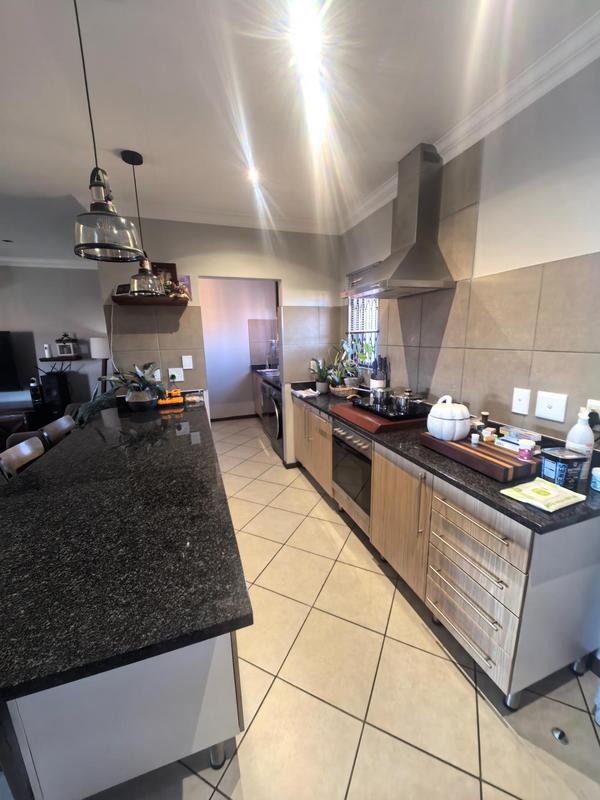 3 Bedroom Property for Sale in Monavoni Gauteng