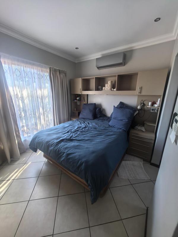 3 Bedroom Property for Sale in Monavoni Gauteng