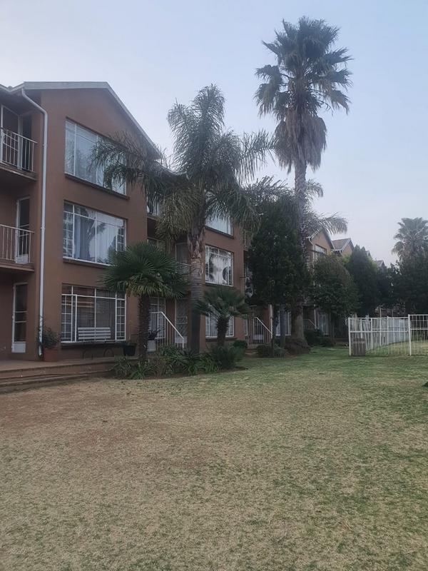 2 Bedroom Property for Sale in Florida Gauteng