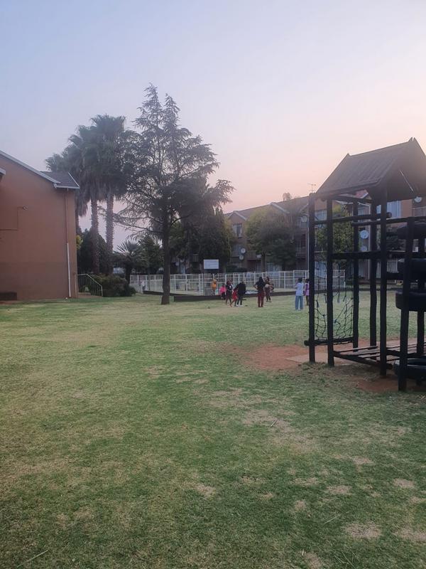 2 Bedroom Property for Sale in Florida Gauteng