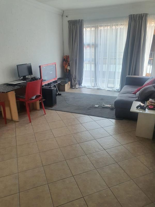 2 Bedroom Property for Sale in Florida Park Gauteng