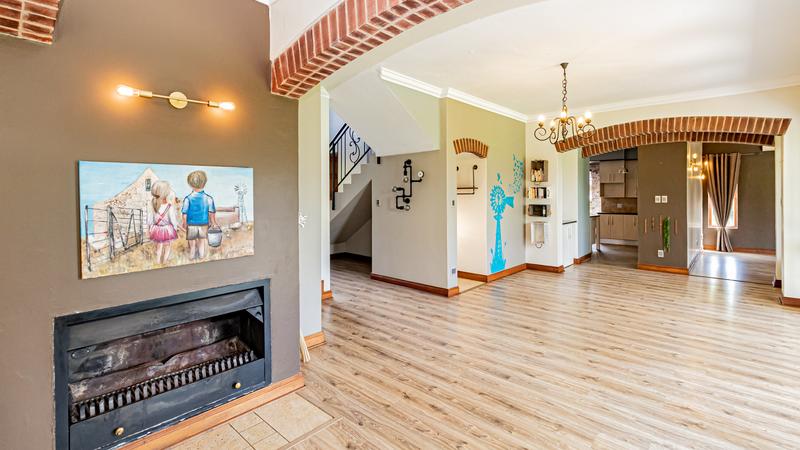 5 Bedroom Property for Sale in Irene Glen Estate Gauteng