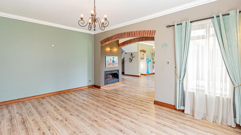 5 Bedroom Property for Sale in Irene Glen Estate Gauteng