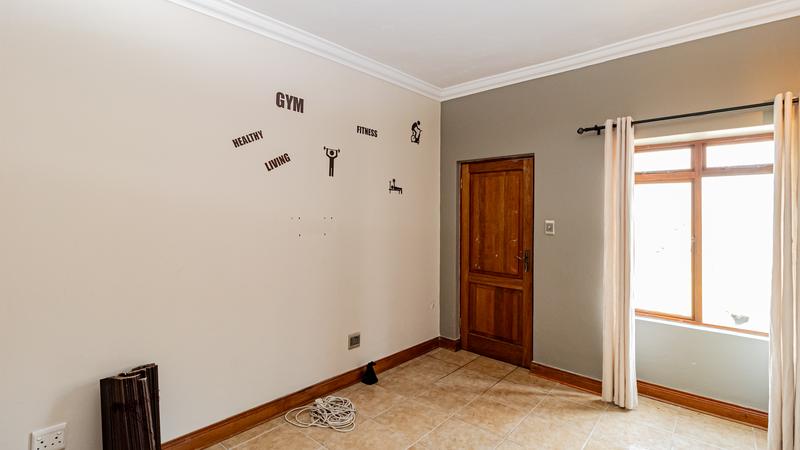 5 Bedroom Property for Sale in Irene Glen Estate Gauteng
