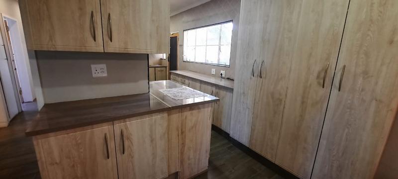 To Let 3 Bedroom Property for Rent in Pierre Van Ryneveld Gauteng