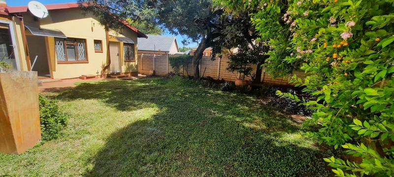 To Let 3 Bedroom Property for Rent in Pierre Van Ryneveld Gauteng