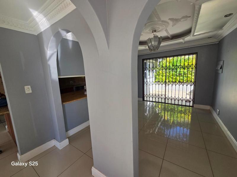 To Let 4 Bedroom Property for Rent in Moreleta Park Gauteng