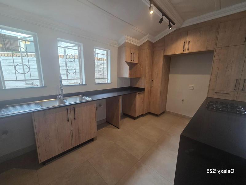 To Let 3 Bedroom Property for Rent in Nieuw Muckleneuk Gauteng