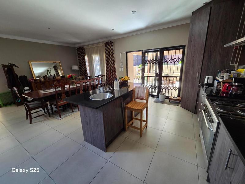 To Let 4 Bedroom Property for Rent in Waterkloof Ridge Gauteng