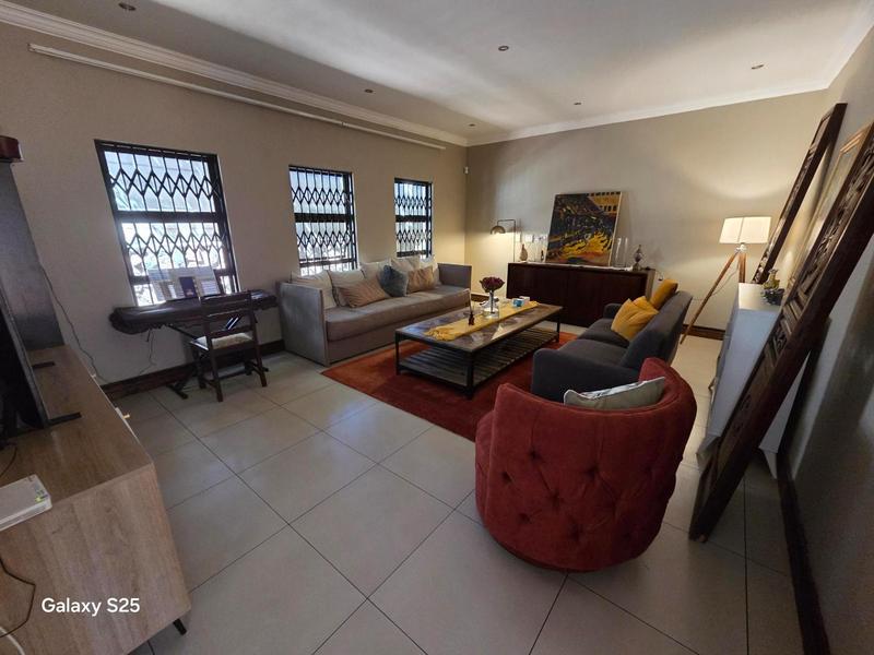 To Let 4 Bedroom Property for Rent in Waterkloof Ridge Gauteng