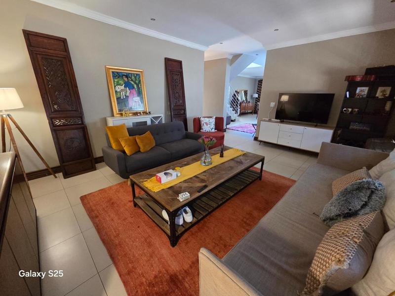 To Let 4 Bedroom Property for Rent in Waterkloof Ridge Gauteng