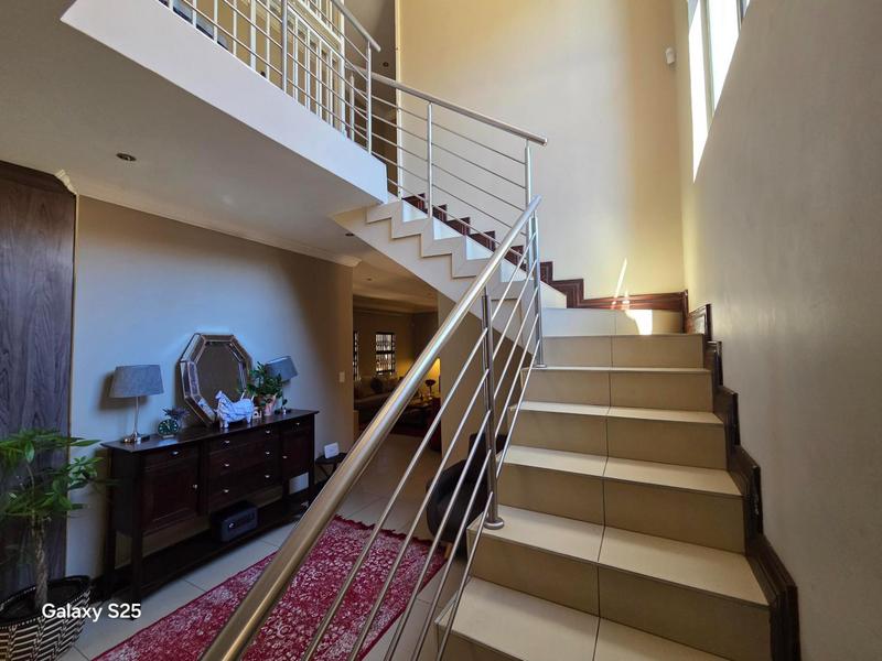 To Let 4 Bedroom Property for Rent in Waterkloof Ridge Gauteng