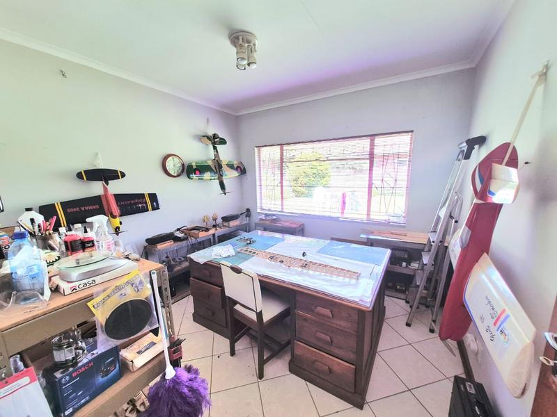 5 Bedroom Property for Sale in Lyttelton Gauteng
