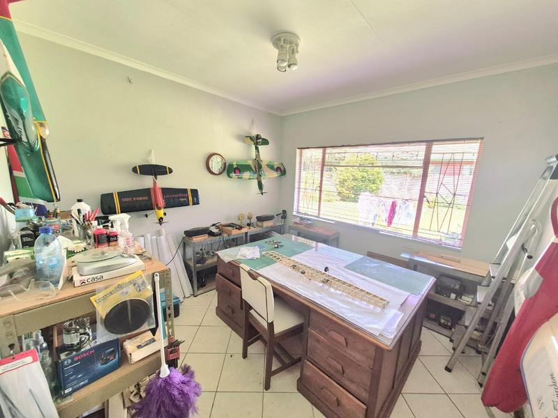 5 Bedroom Property for Sale in Lyttelton Gauteng