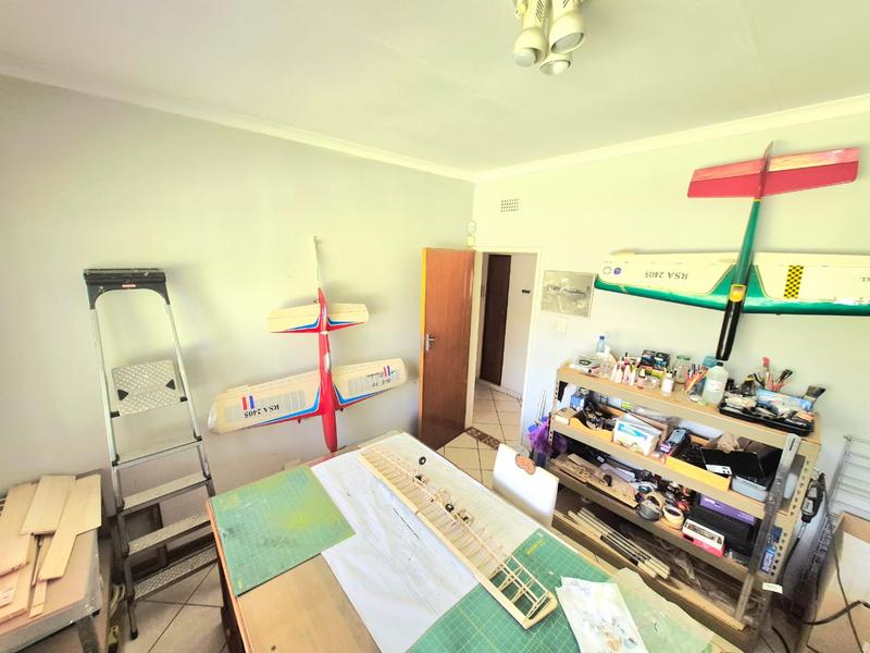 5 Bedroom Property for Sale in Lyttelton Gauteng