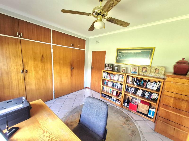 5 Bedroom Property for Sale in Lyttelton Gauteng